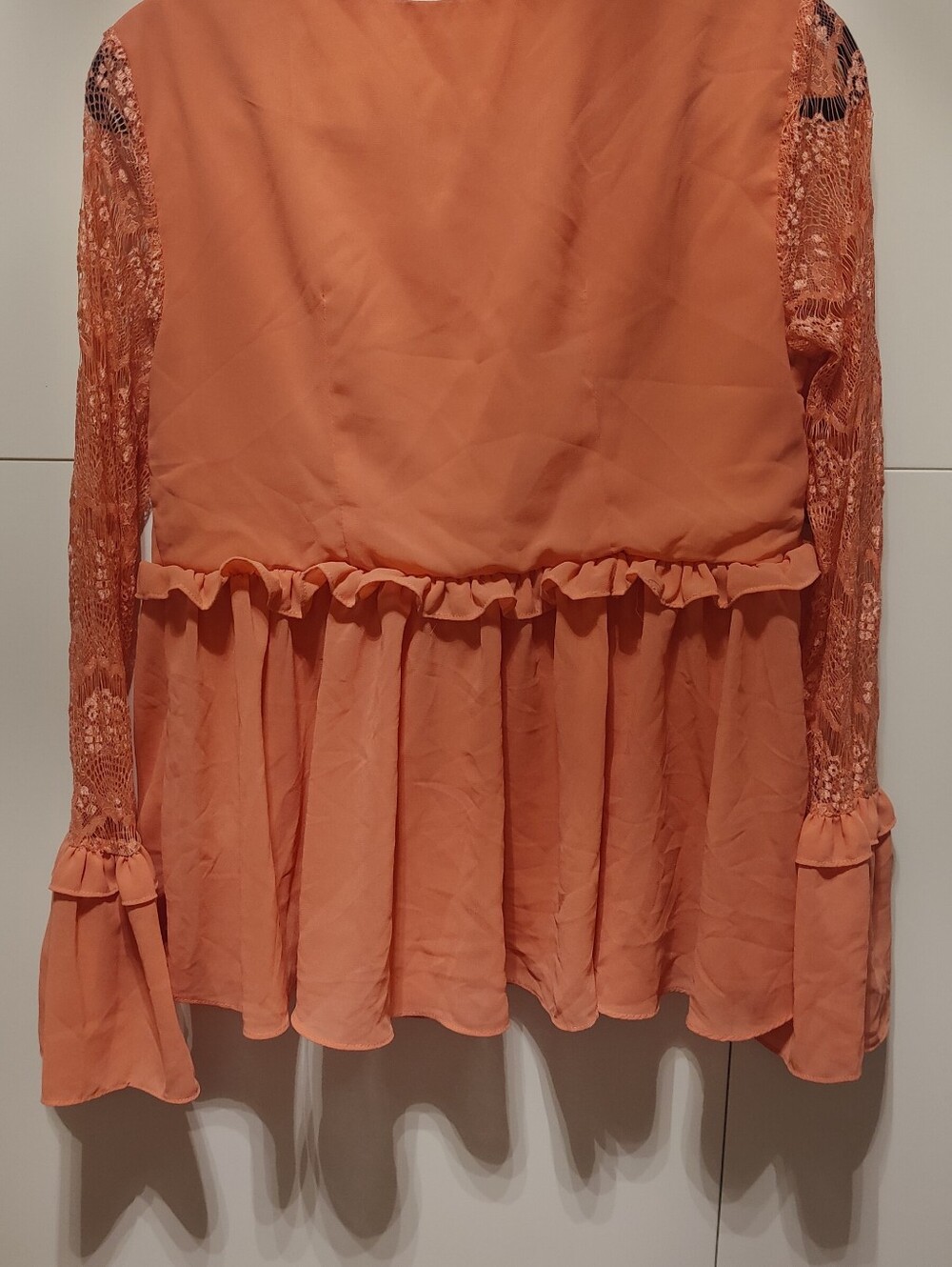 Fanco Coral Lace Bell Sleeve Ruffle Babydoll Blouse M NWOT - Picture 6 of 6